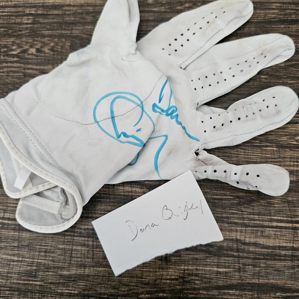 Dana Quigley PGA Golf Golfer Signed Auto Autographed Used? Glove